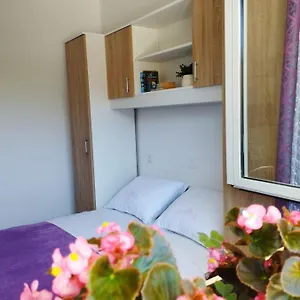 https://apartman-and-room-kata.in-istria.net